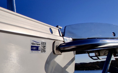 Example of Hamnvy ID on a sailboat